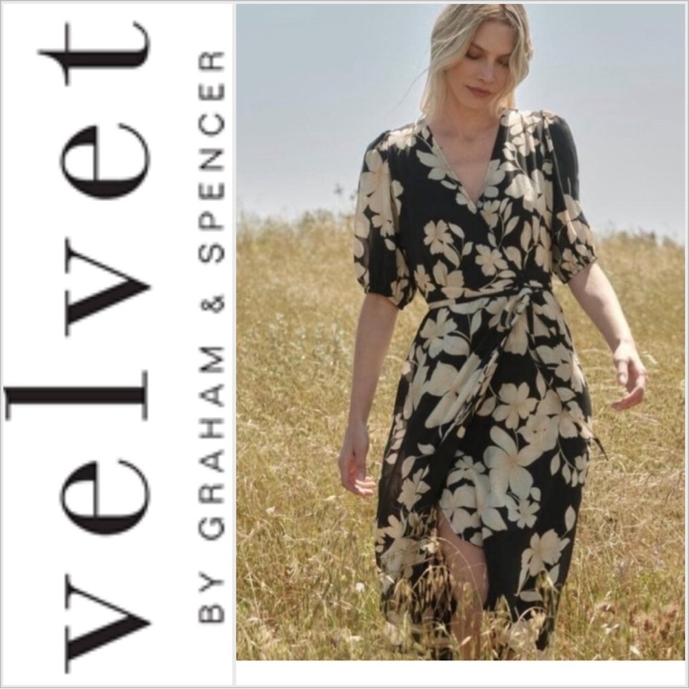 NWT Velvet graham & Spencer Floral Kai Daylily Floral Printed Wrap Dress S